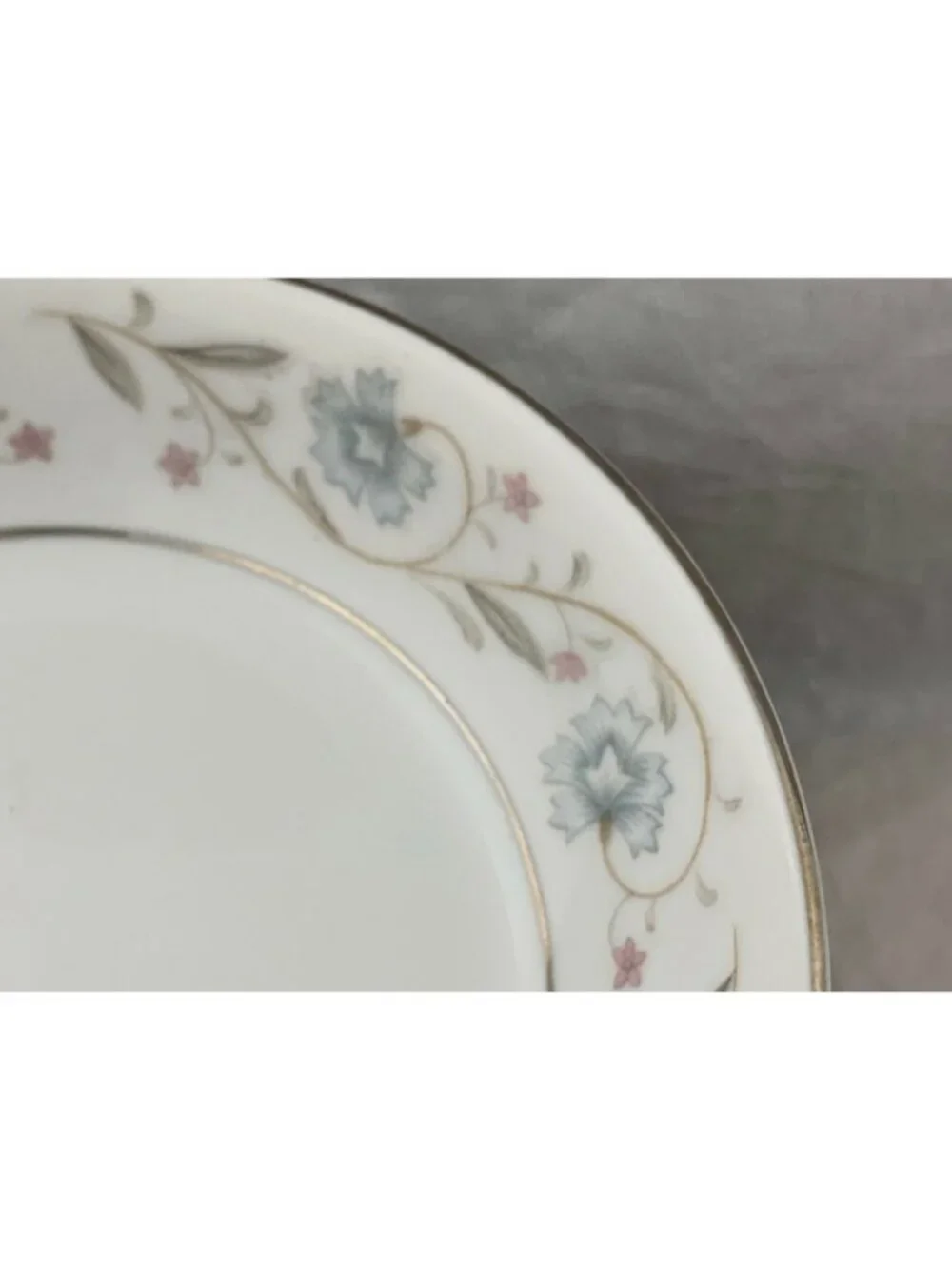 Vintage Fine China of Japan English Garden Fruit / Berry Bowl 5.5